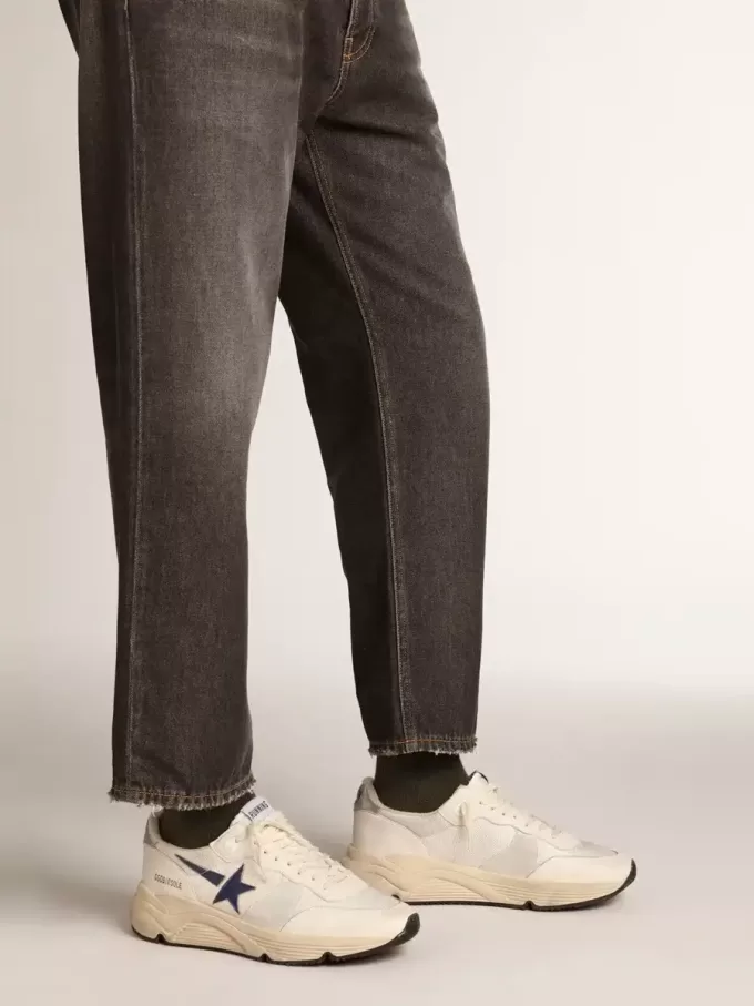 Running Sole in pelle bianca e mesh con stella in pelle laminata blu