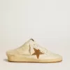 Sabot Ball Star in pelle con stella in pelle scamosciata e fodera in shearling beige