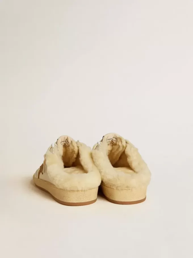 Sabot Ball Star in pelle con stella in pelle scamosciata e fodera in shearling beige
