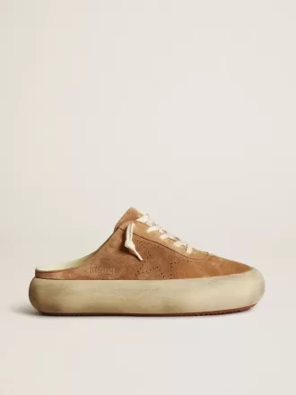 Sabot Space-Star da donna in camoscio color tabacco con stella traforata
