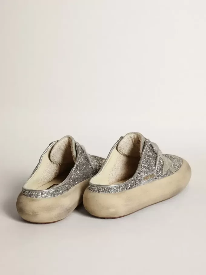 Sabot Space-Star da donna in glitter con stella grigio ghiaccio e linguetta Sabot Space-Star da donna in glitter con stella grigio ghiaccio e linguetta