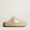 Sabot Space-Star da donna in montone beige con stella in pelle bianca Sabot Space-Star da donna in montone beige con stella in pelle bianca