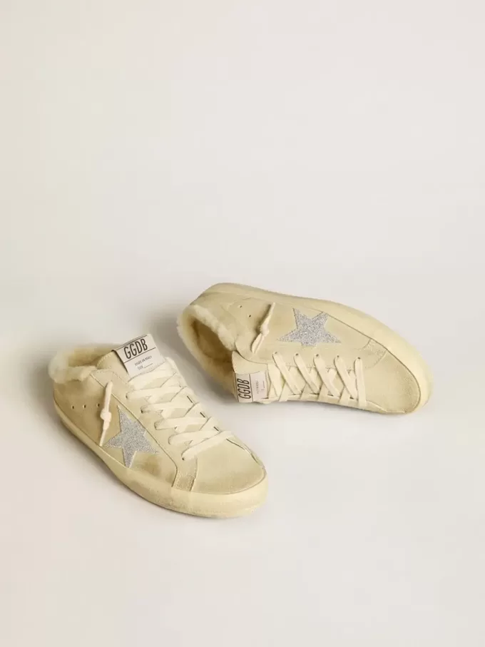 Sabot Super-Star con stella in cristallo Swarovski e fodera in shearling Sabot Super-Star con stella in cristallo Swarovski e fodera in shearling