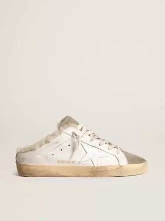Sabot Super-Star con stella in pelle bianca e fodera in shearling Sabot Super-Star con stella in pelle bianca e fodera in shearling