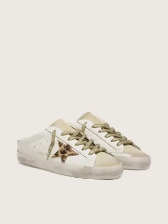 Sabot Super-Star con stella in pelle di cavallino e linguetta in pelle scamosciata beige Sabot Super-Star con stella in pelle di cavallino e linguetta in pelle scamosciata beige