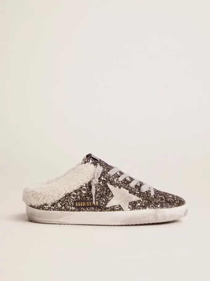 Sabot Super-Star da donna con glitter e interno in shearling Sabot Super-Star da donna con glitter e interno in shearling
