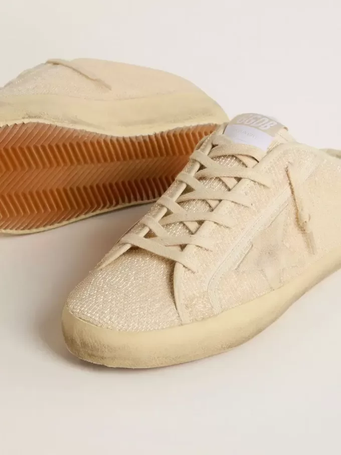 Sabot Super-Star da donna in tela beige con perline ricamate e stella in pelle scamosciata beige Sabot Super-Star da donna in tela beige con perline ricamate e stella in pelle scamosciata beige