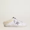 Sabot Super-Star in pelle bianca con fodera in shearling e stella argentata Sabot Super-Star in pelle bianca con fodera in shearling e stella argentata