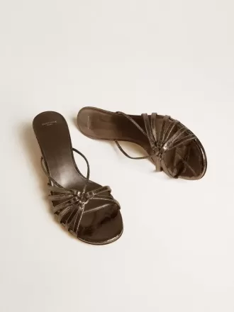 Sandali con tacco basso Nico in pelle grigio metallizzato