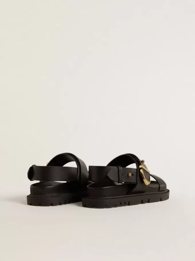 Sandalo Lucy da donna in pelle nera lucida con fibbia in metallo dorato