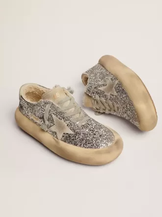 Scarpe da donna Space-Star in argento glitterato con fodera in shearling Scarpe da donna Space-Star in argento glitterato con fodera in shearling