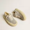 Scarpe da donna Space-Star in camoscio grigio ghiaccio con stella traforata Scarpe da donna Space-Star in camoscio grigio ghiaccio con stella traforata