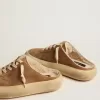Scarpe da donna Space-Star Sabot in pelle scamosciata color tabacco con fodera in shearling Scarpe da donna Space-Star Sabot in pelle scamosciata color tabacco con fodera in shearling
