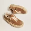Space-Star da uomo in pelle scamosciata color tabacco e fodera in shearling