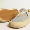 Scarpe Space-Star da uomo in camoscio grigio ghiaccio con stella traforata