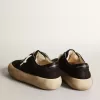 Scarpe Space-Star in nylon nero con stella e linguetta sul tallone in pelle nera Scarpe Space-Star in nylon nero con stella e linguetta sul tallone in pelle nera
