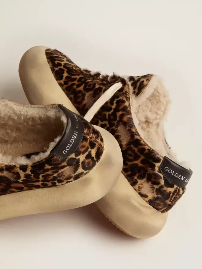 Space-Star da uomo in pelle di cavallino con stampa animalier e fodera in shearling