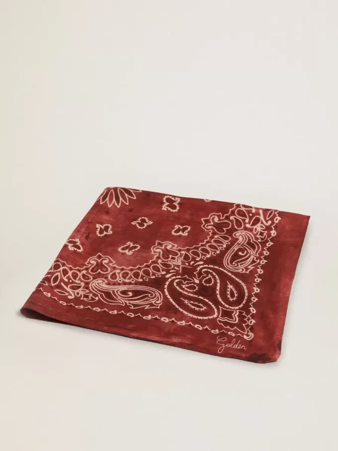 Sciarpa bordeaux con motivo paisley Sciarpa bordeaux con motivo paisley