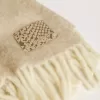 Sciarpa CNY in lana alpaca beige con frange