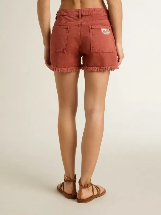 Shorts da donna in denim rosso mattone con ricamo Golden Mediterraneo