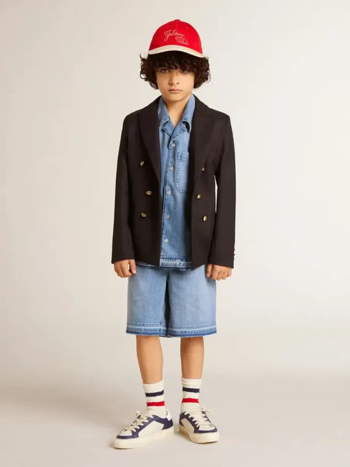 Shorts in denim per bambino con ricamo sul retro