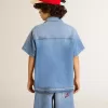 Shorts in denim per bambino con ricamo sul retro