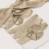 Skin “Vintage” beige lacci ricamati con charms applicati Skin “Vintage” beige lacci ricamati con charms applicati