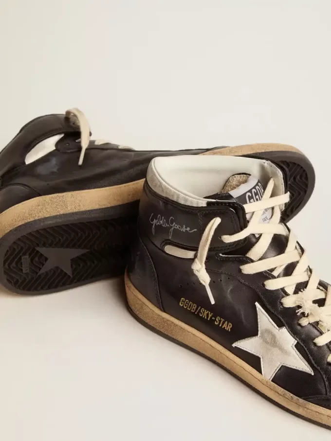Sky-Star da donna in nappa nera con stella bianca