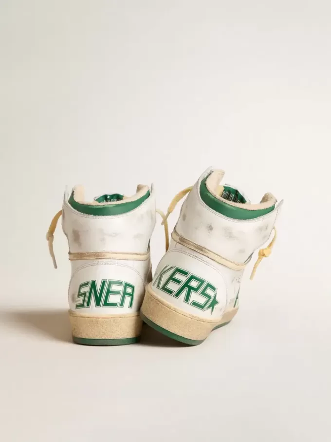 Sky-Star in pelle bianca con stella in pelle verde Sky-Star in pelle bianca con stella in pelle verde