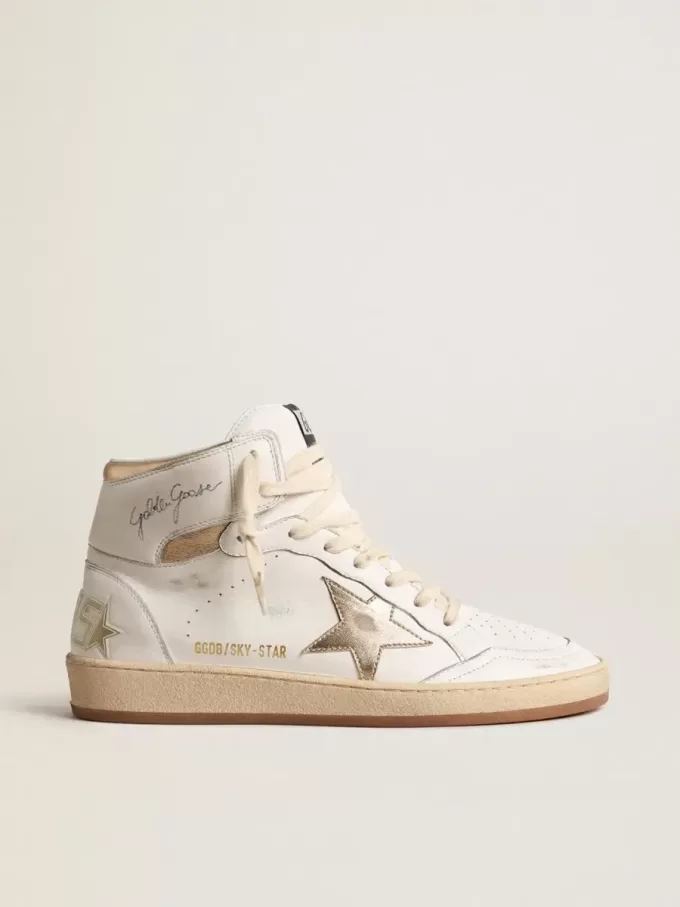 Sky-Star in pelle nappa bianca con stella e linguetta sul tallone in pelle metallizzata dorata Sky-Star in pelle nappa bianca con stella e linguetta sul tallone in pelle metallizzata dorata