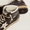 Sky-Star in pelle nappa nera con stella in pelle bianca Sky-Star in pelle nappa nera con stella in pelle bianca