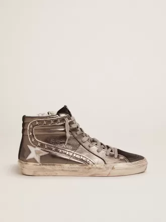 Slide da donna con tomaia in pelle laminata argento e borchie
