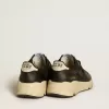 Sneaker da donna Running Sole in nero glitterato con stella in pelle e linguetta sul tallone in nabuk Sneaker da donna Running Sole in nero glitterato con stella in pelle e linguetta sul tallone in nabuk