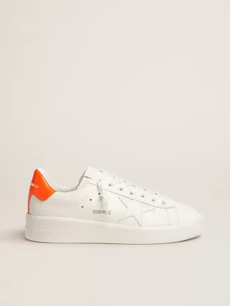 Sneakers Purestar bianche con linguetta sul tallone arancione fluorescente