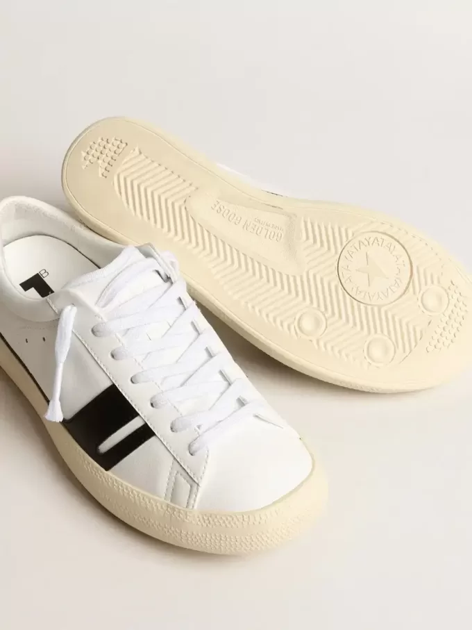 Sneakers sostenibili Yatay Model 1B con tomaia bianca a base biologica e Y nera Sneakers sostenibili Yatay Model 1B con tomaia bianca a base biologica e Y nera