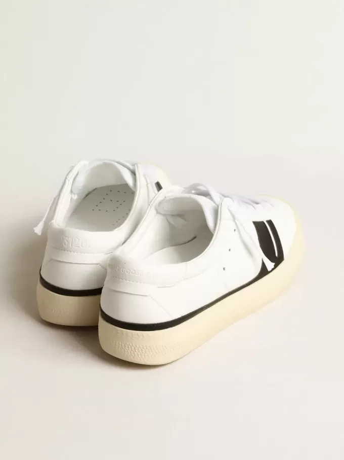 Sneakers sostenibili Yatay Model 1B con tomaia bianca a base biologica e Y nera Sneakers sostenibili Yatay Model 1B con tomaia bianca a base biologica e Y nera