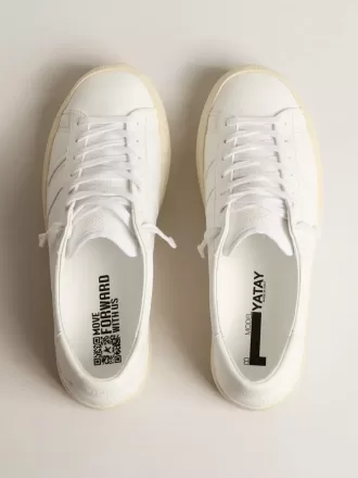 Sneakers sostenibili Yatay Model 1B con tomaia bianca bio-based e Y bianca