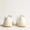 Sneakers sostenibili Yatay Model 1B con tomaia bianca bio-based e Y bianca