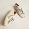 Sneakers Super-Star da donna con stella in pelle scamosciata e linguetta marrone sul tallone Sneakers Super-Star da donna con stella in pelle scamosciata e linguetta marrone sul tallone