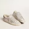Sneakers Super-Star in pelle grigio-bianca effetto glitter con stella in pelle
