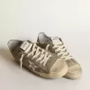 Sneakers V-Star da uomo in pelle scamosciata grigio tortora con stella in pelle metallizzata argento
