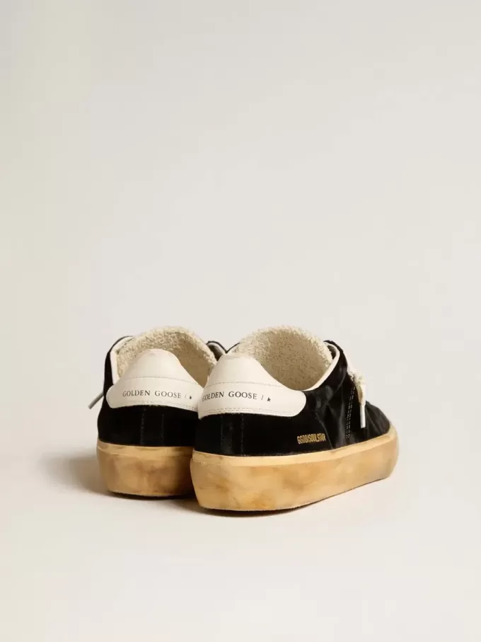 Soul Star in velluto nero con linguetta sul tallone in pelle bianca