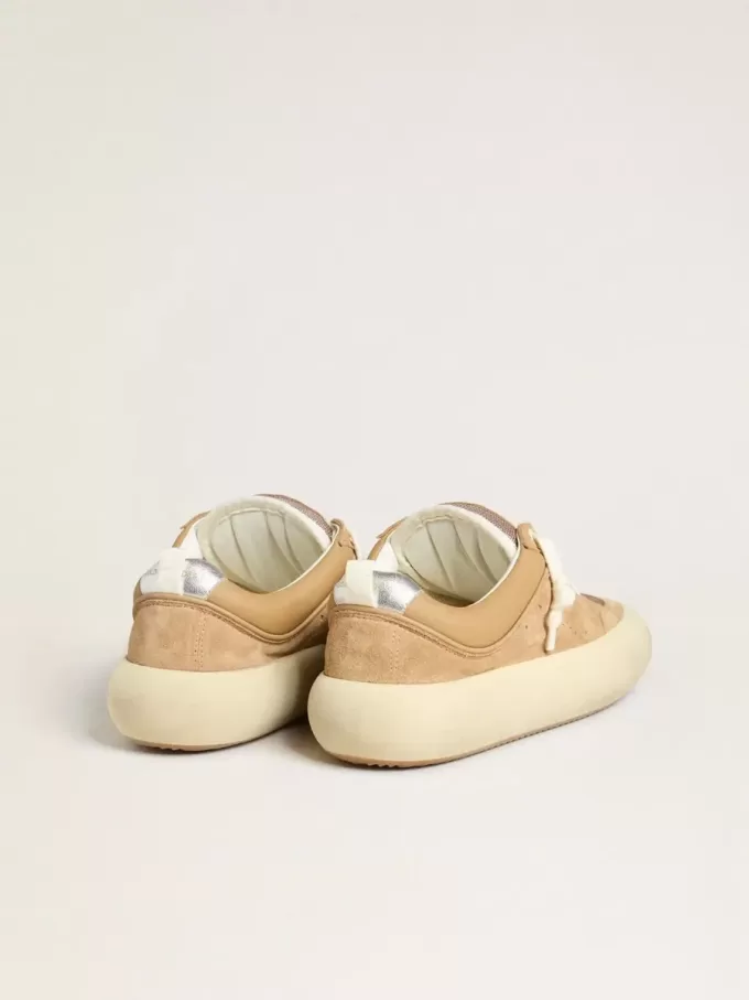 Space-Star Cube da donna in pelle scamosciata tabacco con stella traforata Space-Star Cube da donna in pelle scamosciata tabacco con stella traforata