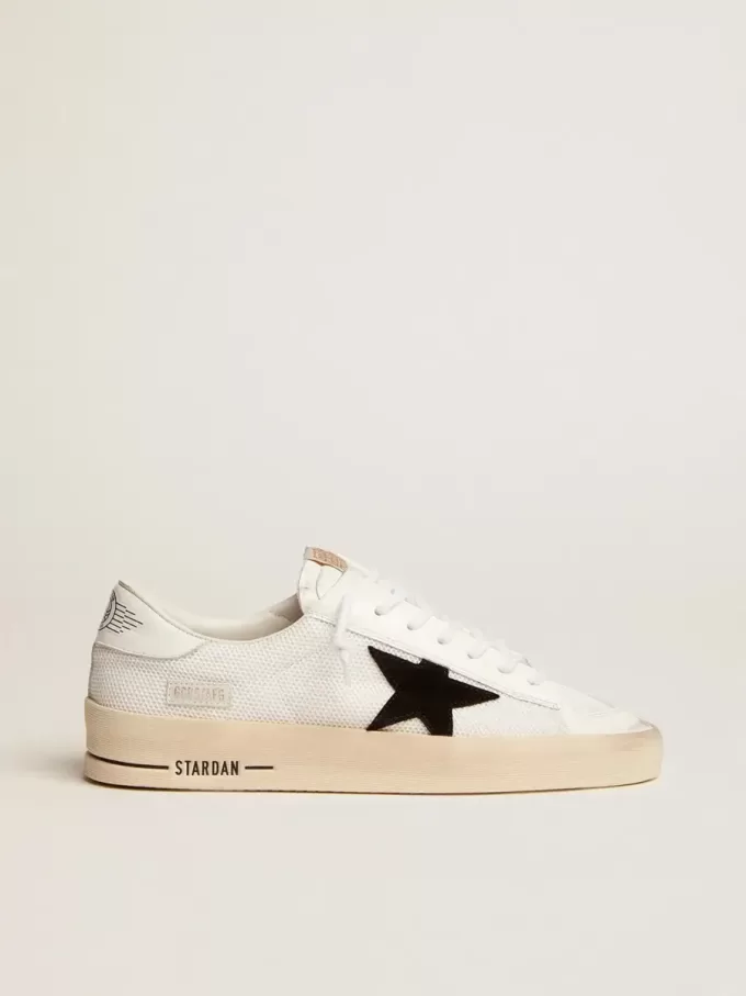 Stardan da uomo in mesh bianco con stella in pelle scamosciata nera Stardan da uomo in mesh bianco con stella in pelle scamosciata nera