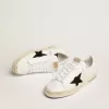 Stardan da uomo in mesh bianco con stella in pelle scamosciata nera Stardan da uomo in mesh bianco con stella in pelle scamosciata nera