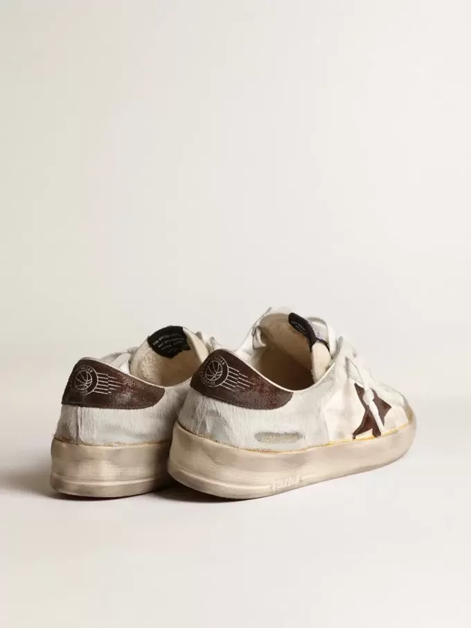Stardan da uomo in nappa e pelle di cavallino con stella in camoscio marrone Stardan da uomo in nappa e pelle di cavallino con stella in camoscio marrone