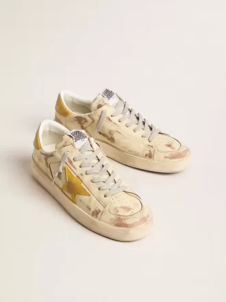 Stardan da uomo in pelle beige con stella e linguetta sul tallone in nabuk color miele Stardan da uomo in pelle beige con stella e linguetta sul tallone in nabuk color miele