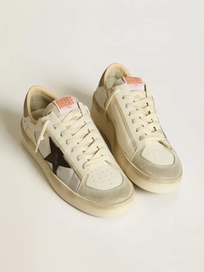 Stardan da uomo in pelle e nylon con stella in pelle nera e linguetta sul tallone in nabuk