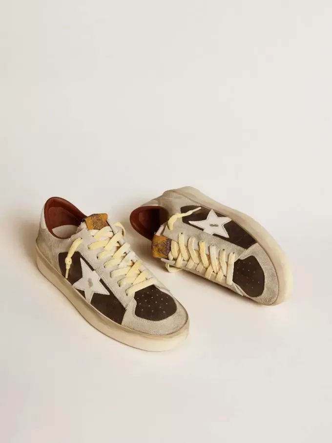 Stardan da uomo in pelle scamosciata e pelle con stella in pelle e linguetta metallica sul tallone Stardan da uomo in pelle scamosciata e pelle con stella in pelle e linguetta metallica sul tallone