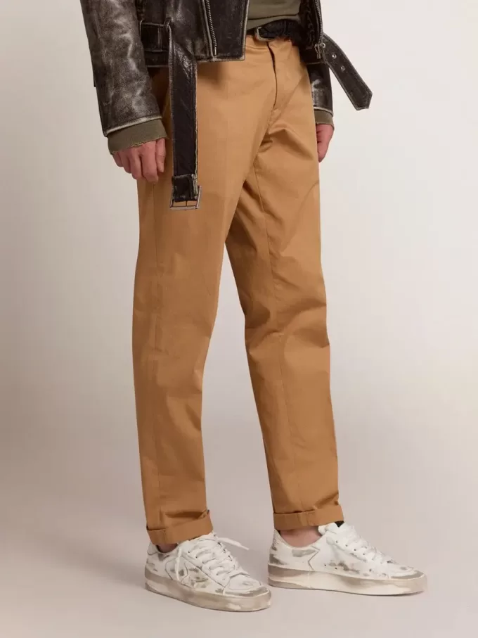 Stardan in pelle bianca con stella e linguetta sul tallone in pelle bianca Stardan in pelle bianca con stella e linguetta sul tallone in pelle bianca